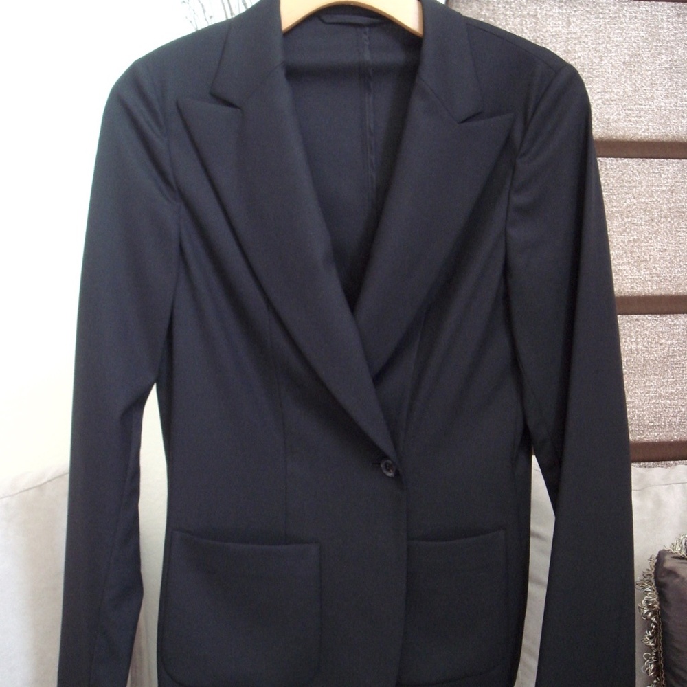 NWT Gucci Black Unlined Blazer / Jacket.  Size 40
